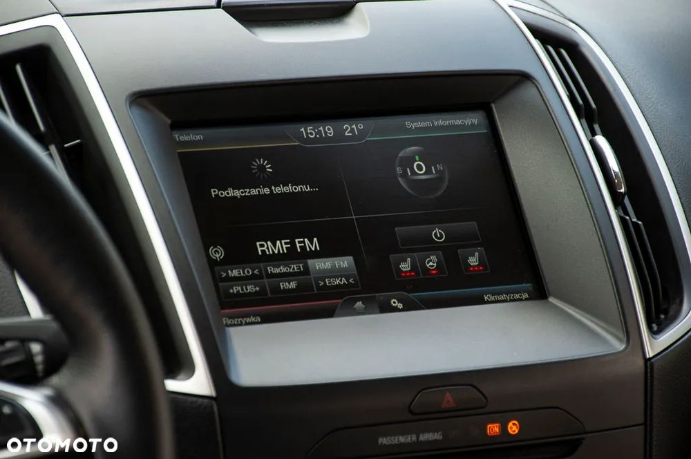 Ford S-Max - 17
