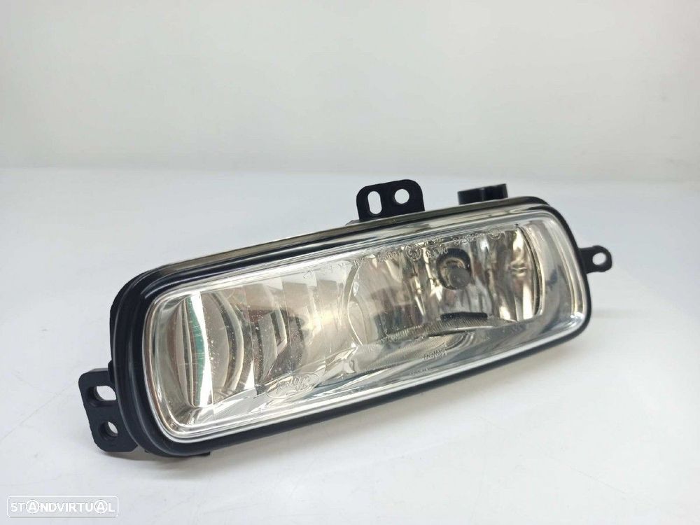 FAROL DE NEVOEIRO DIREITO FORD FOCUS LIM. TREND + - 4