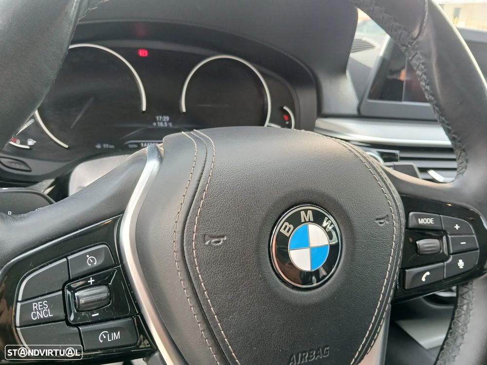 BMW 520 d Line Luxury Auto - 27