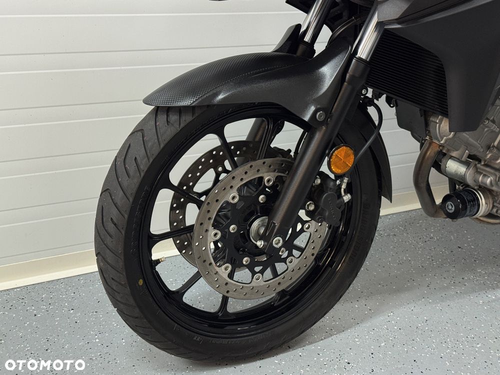 Suzuki V-STROM - 26