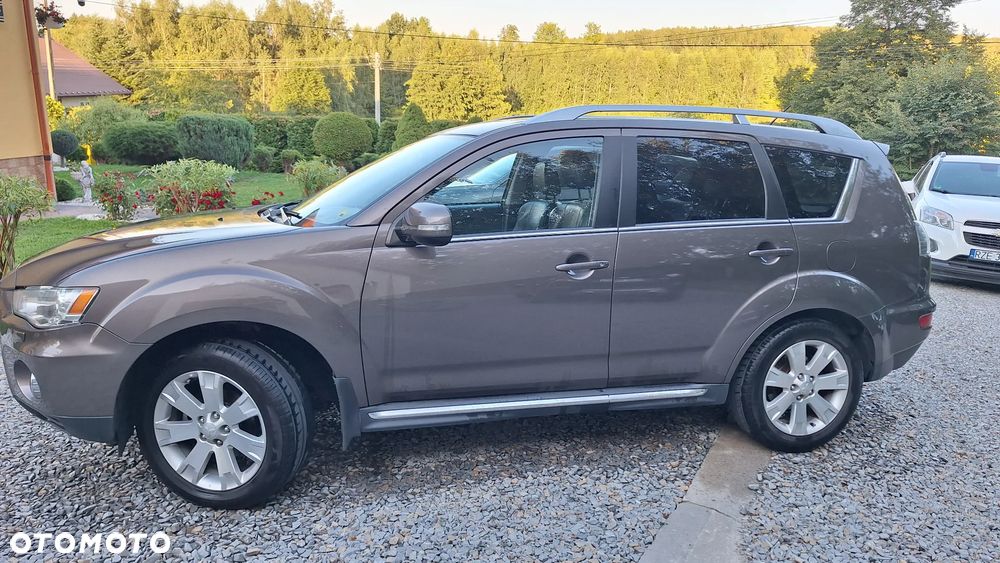 Mitsubishi Outlander 2.0 DID Instyle - 2