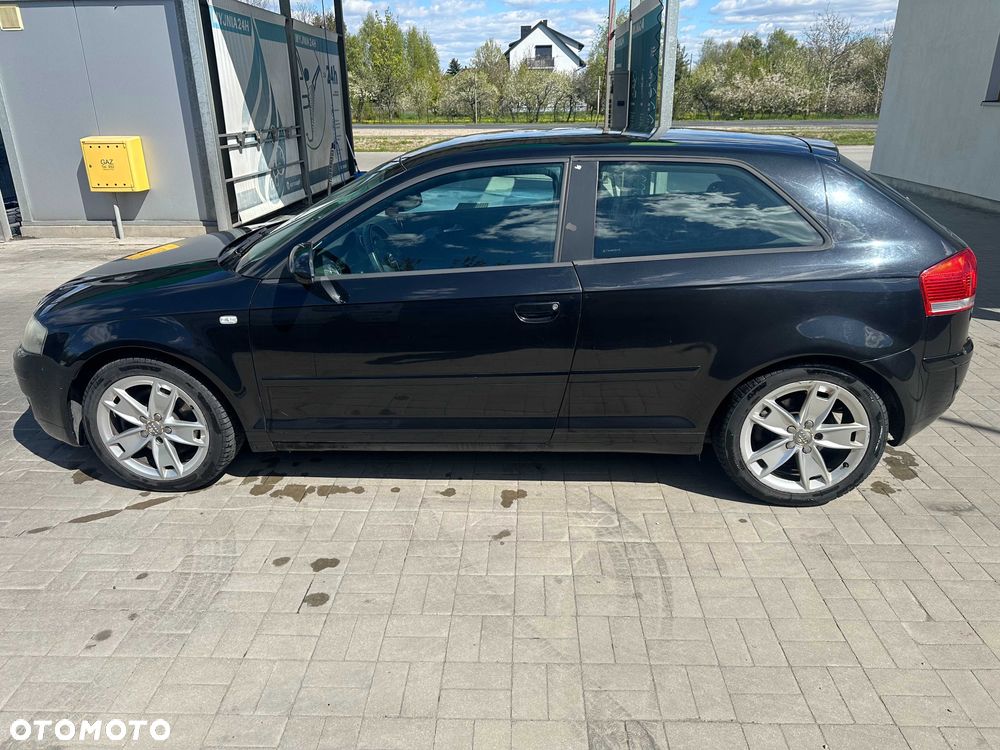 Audi A3 Sportback - 3
