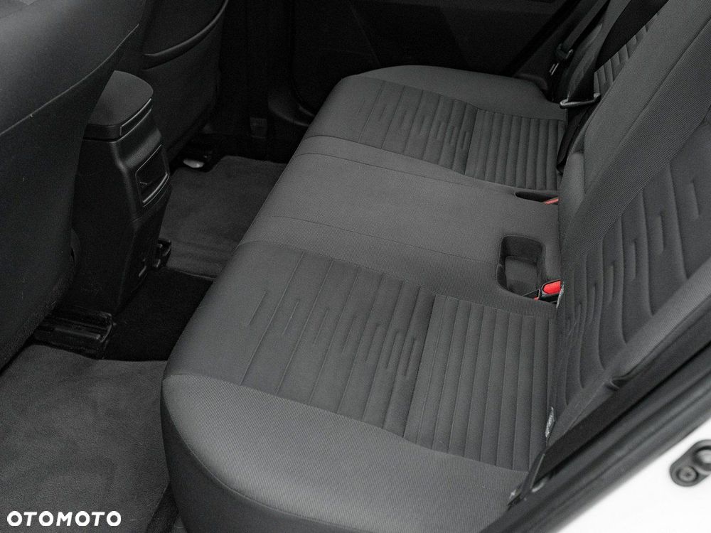 Toyota Auris 1.6 Premium - 27