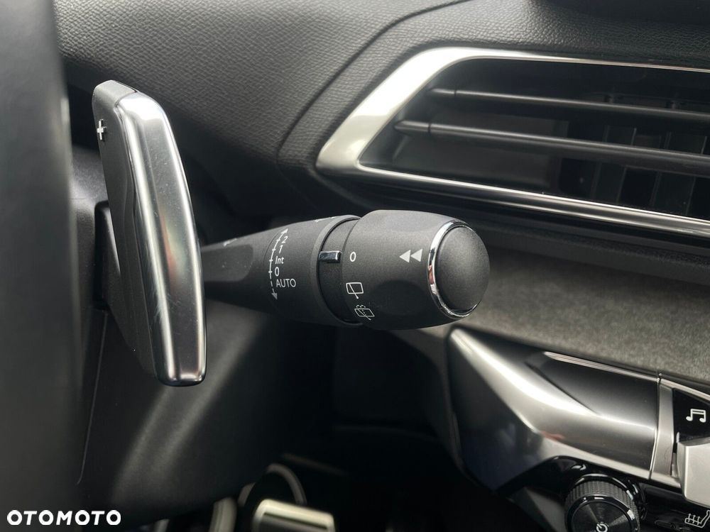 Peugeot 3008 1.2 PureTech GT Pack S&S EAT8 - 28