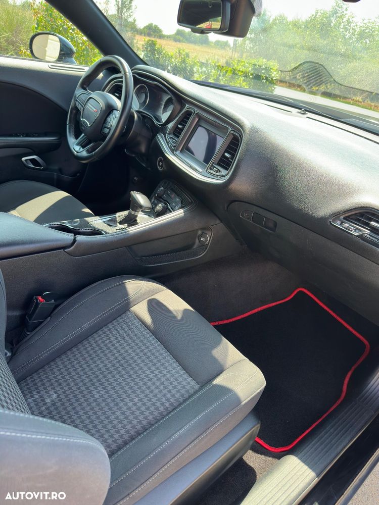 Dodge Challenger Automatik SXT Plus - 5