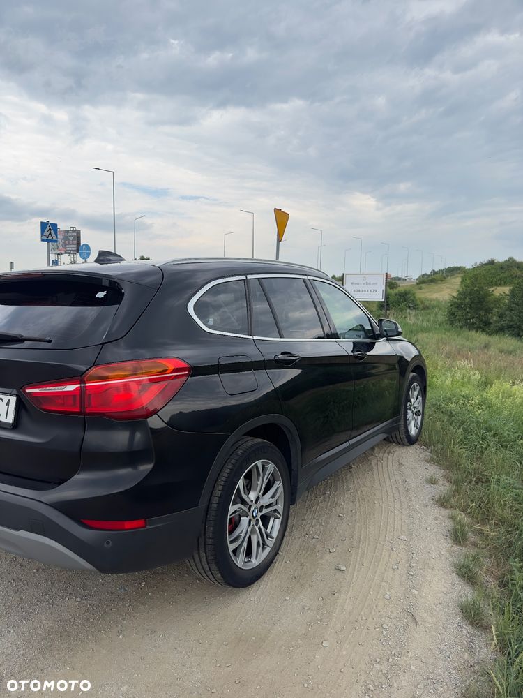 BMW X1 sDrive18d - 4