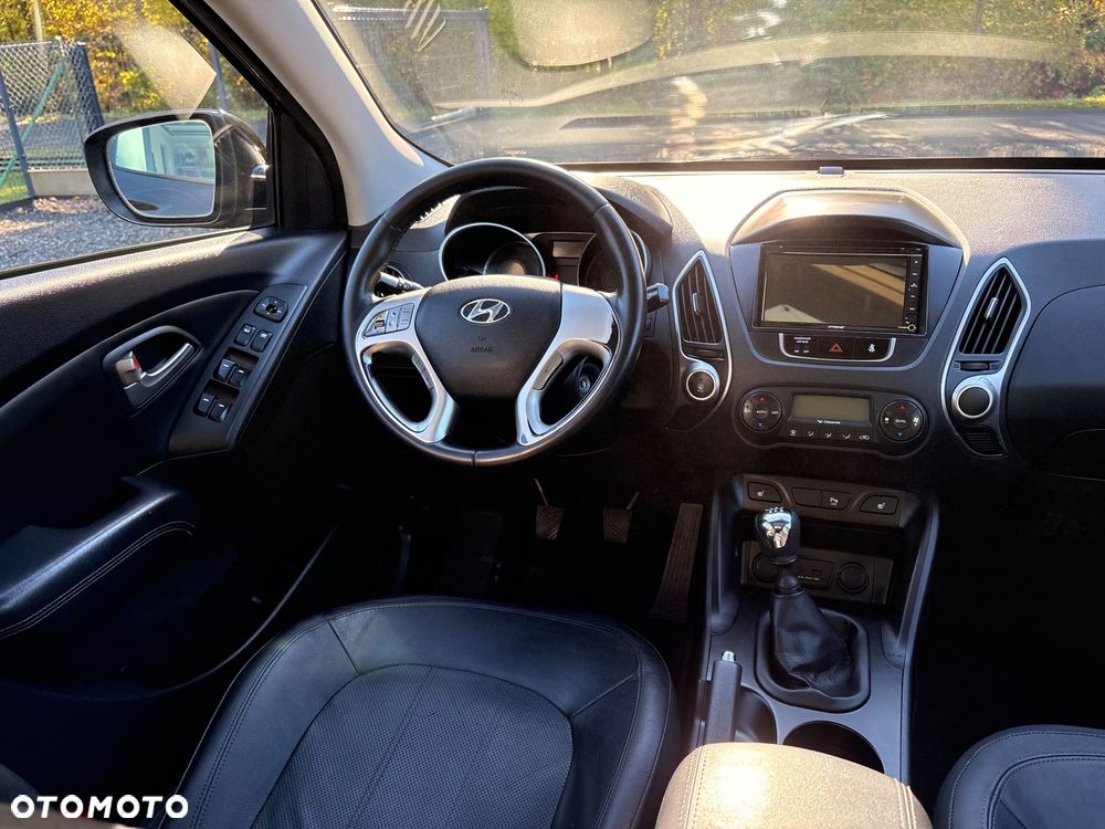 Hyundai ix35 2.0 CRDi Premium 2WD - 24