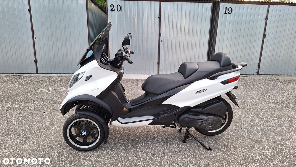Piaggio MP-3 - 3