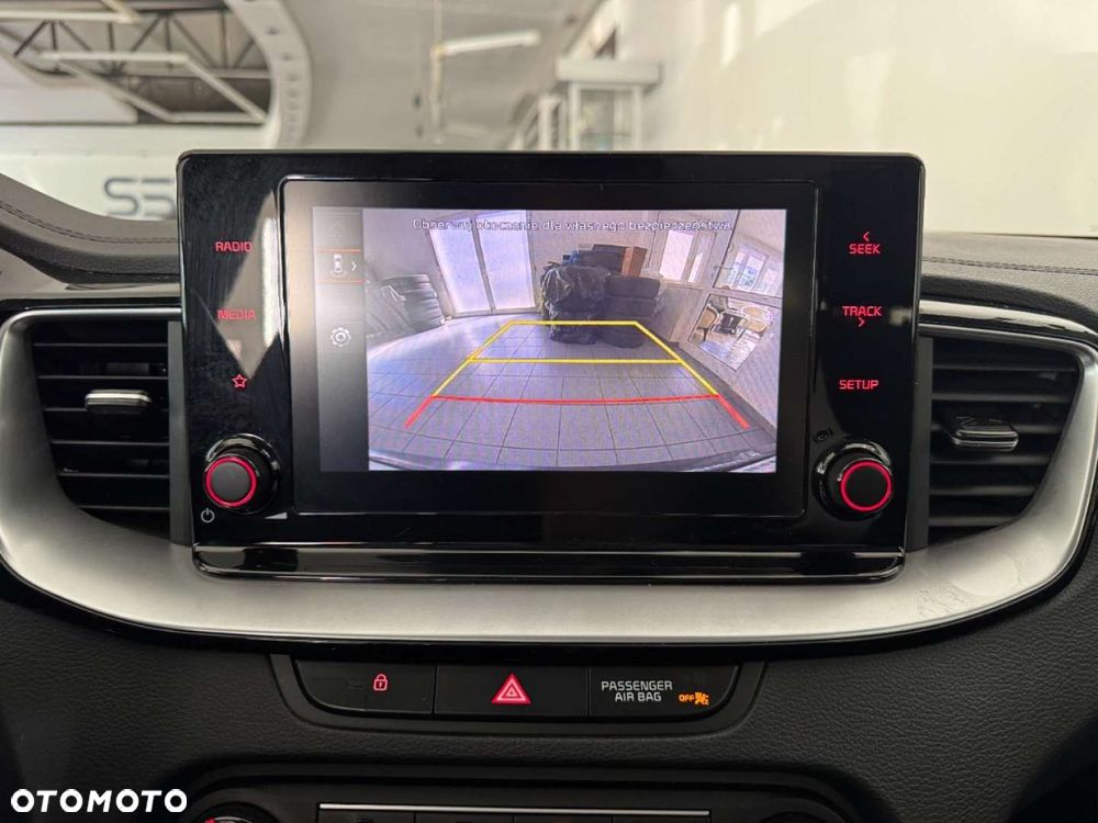 Kia Ceed - 26