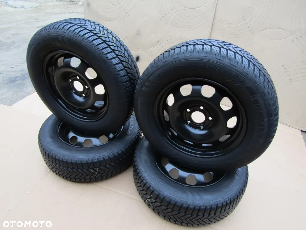 4x Felgi Koła 16 Dacia Duster OE I II / 6,5j 5x114,3 ET50 Opony 215/65 - 9