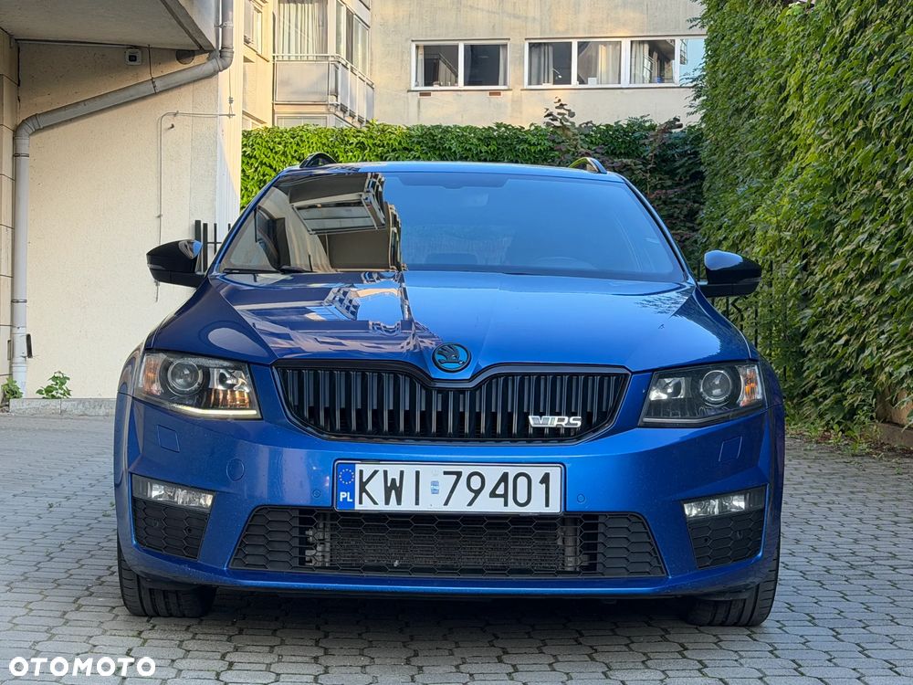 Skoda Octavia 2.0 TSI RS - 12