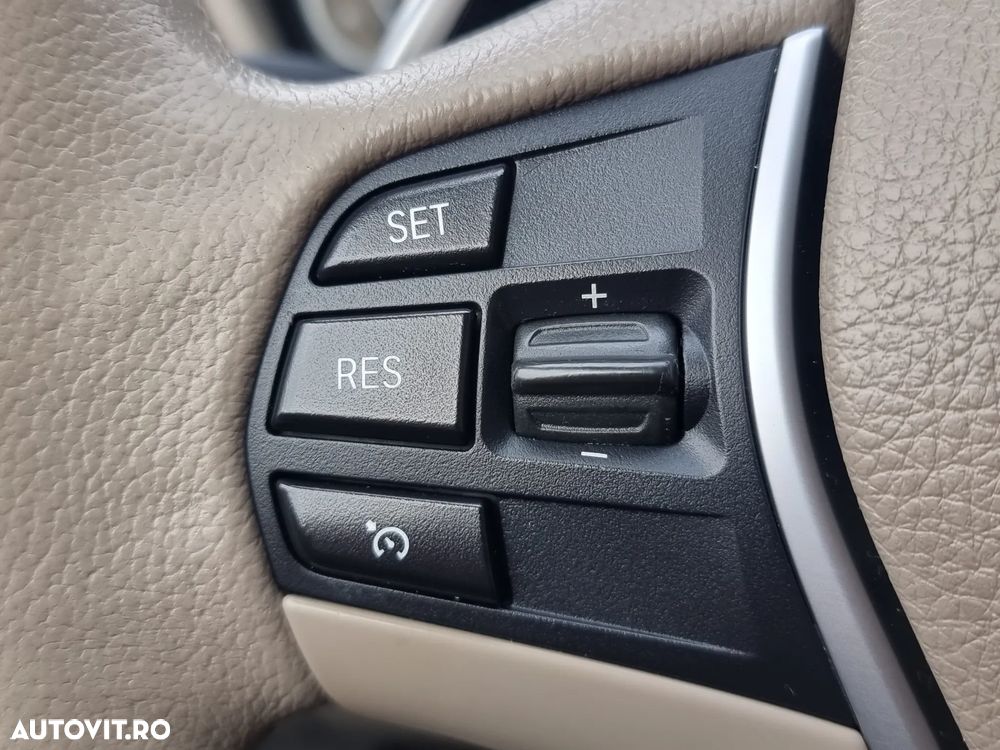 BMW Seria 3 320d Aut. Modern Line - 27