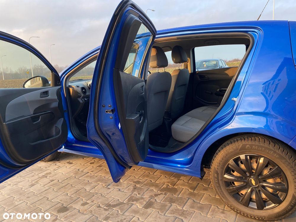 Chevrolet Aveo 1.2 LT+ - 23