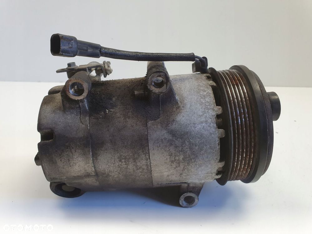 SPRĘŻARKA KLIMATYZACJI Ford Kuga 2.0 TDCI _ 3M5H-19D629-DF - 3