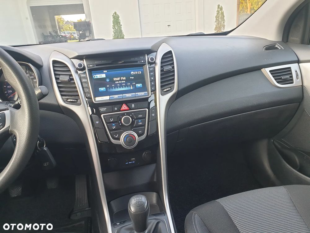 Hyundai i30 blue Kombi 1.4 Classic Navigation - 20