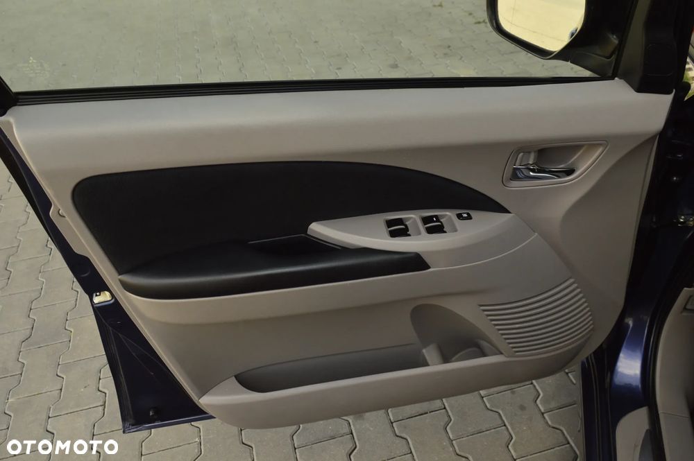 Mitsubishi Grandis 2.4 Invite - 22