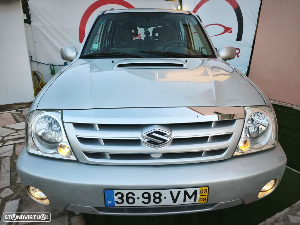 Suzuki Grand Vitara XL-7 2.0 HDi - 40