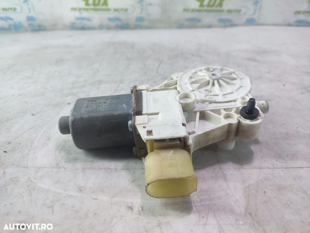 Motoras  stanga fata 6927027 BMW Seria 3 E90 [2004 - 2010] 2.0 benzin - 1