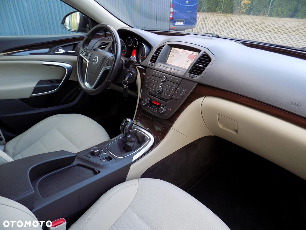 Opel Insignia 2.0 CDTI Cosmo - 24