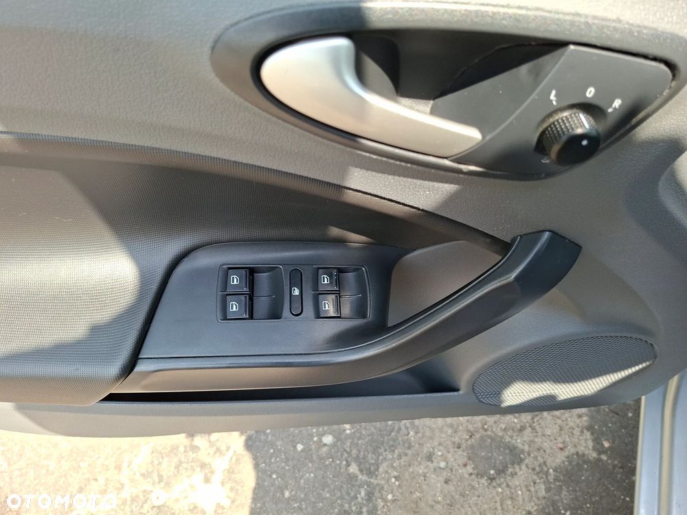 Seat Ibiza 1.6 16V Style - 11