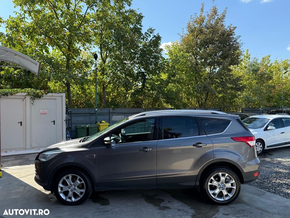 Ford Kuga - 36
