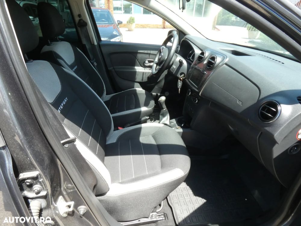 Dacia Logan Stepway 0.9 TCe - 15