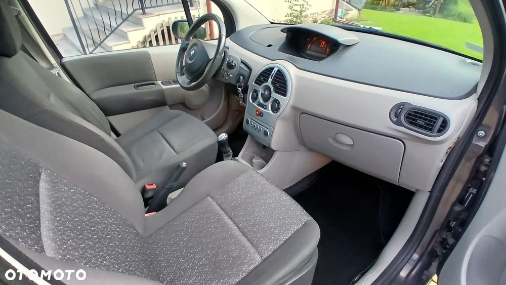 Renault Modus - 16