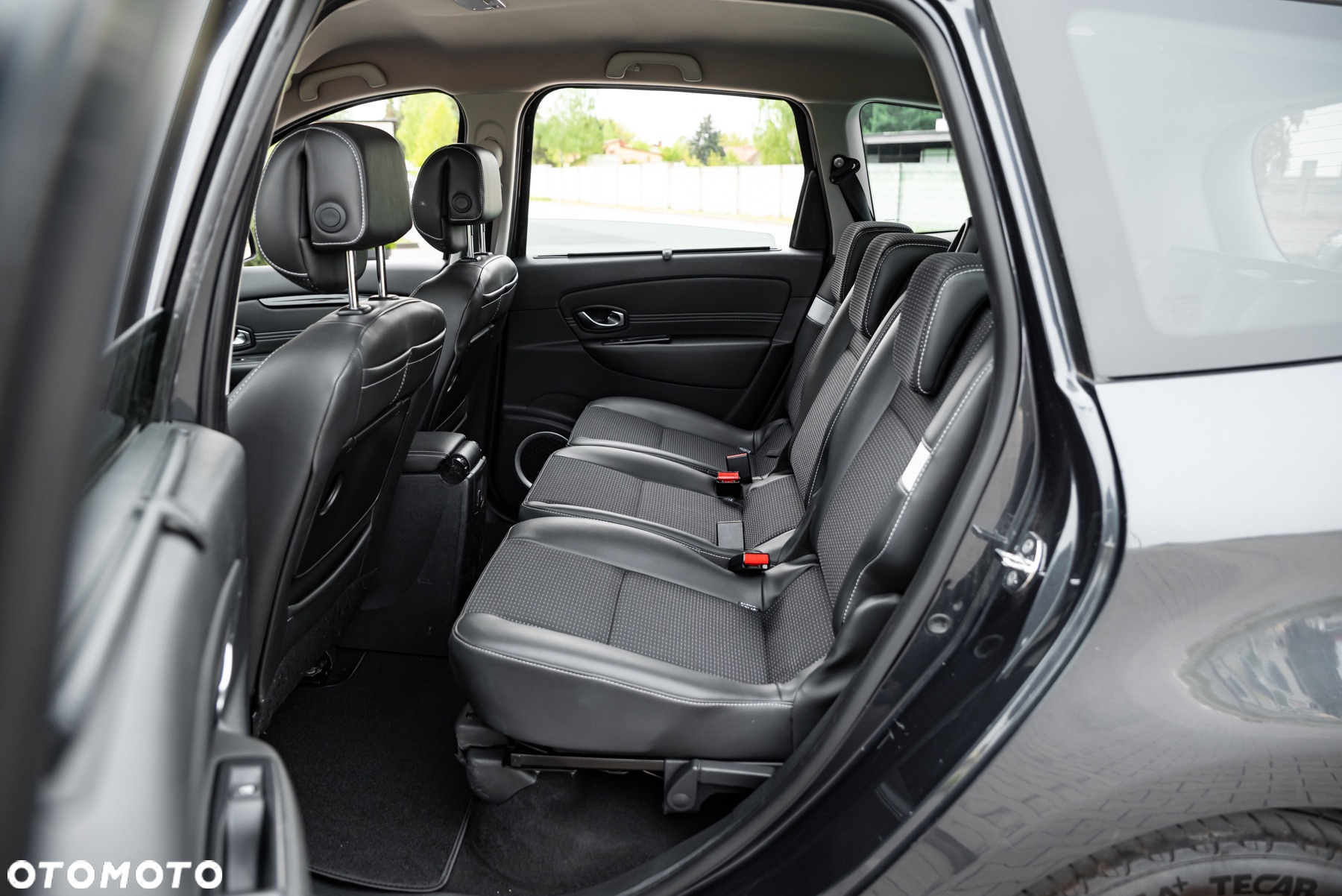 Renault Scenic 1.4 16V TCE Bose Edition - 21