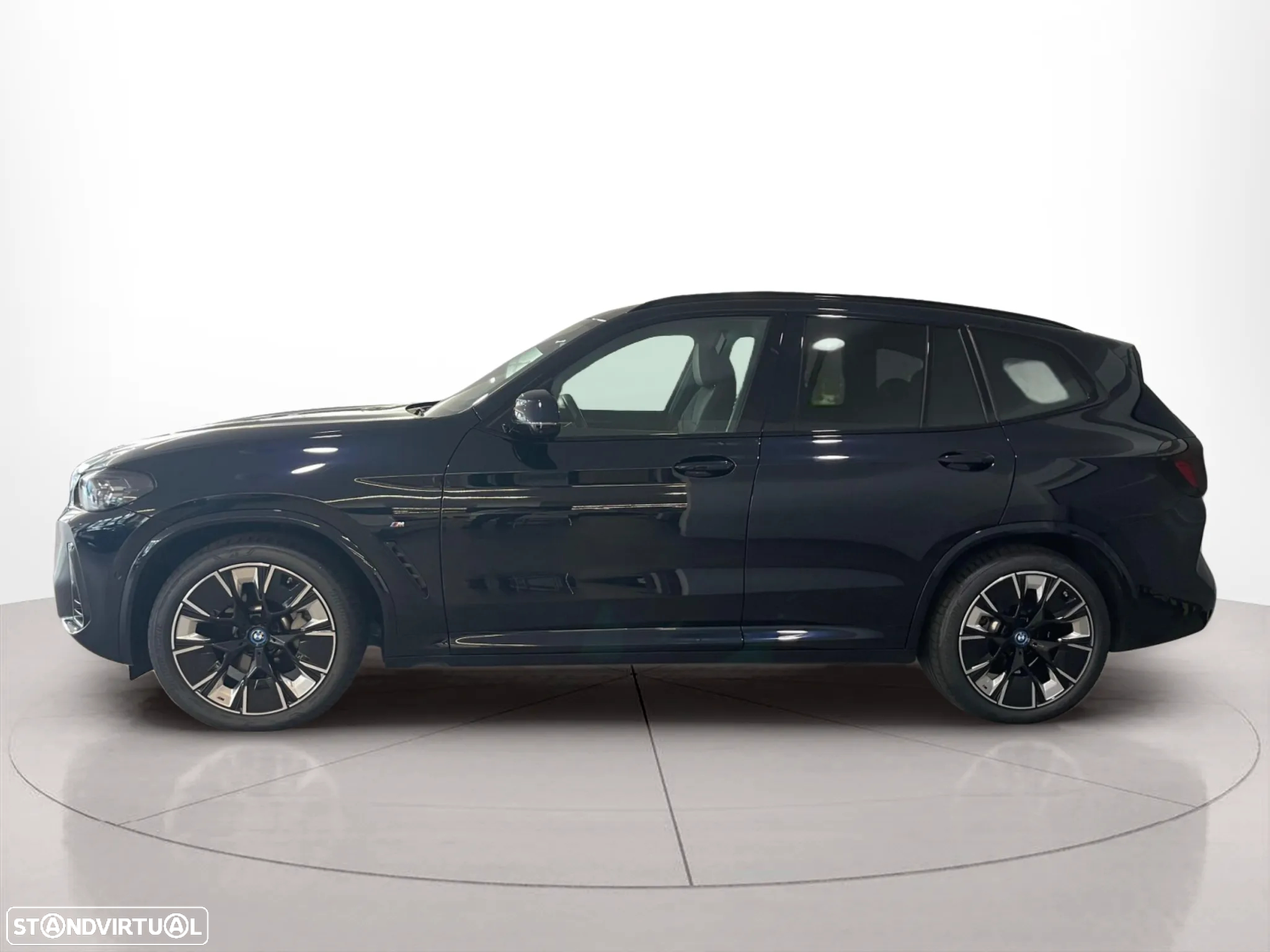 BMW iX3 M Sport Impressive - 11