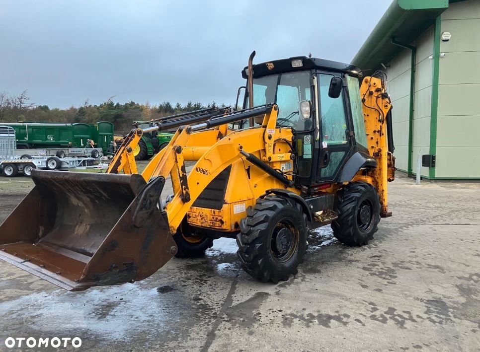 JCB 2CX - 6