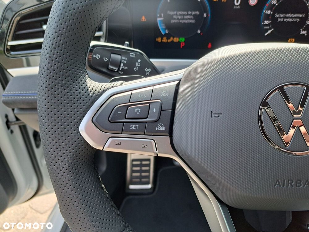 Volkswagen Passat - 24
