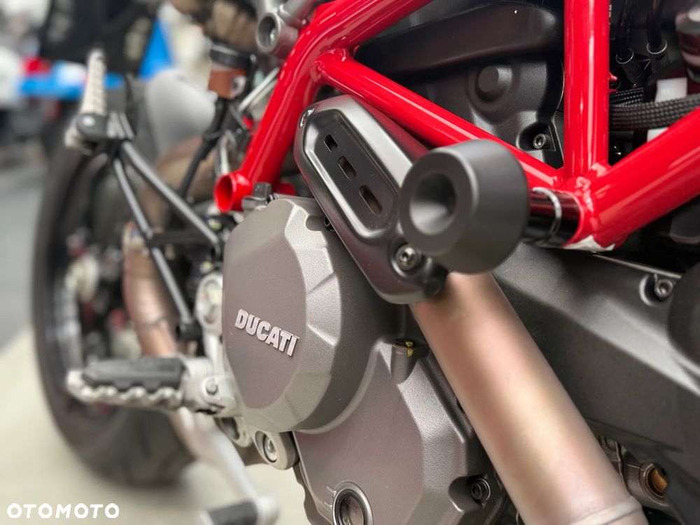 Ducati Hypermotard - 11