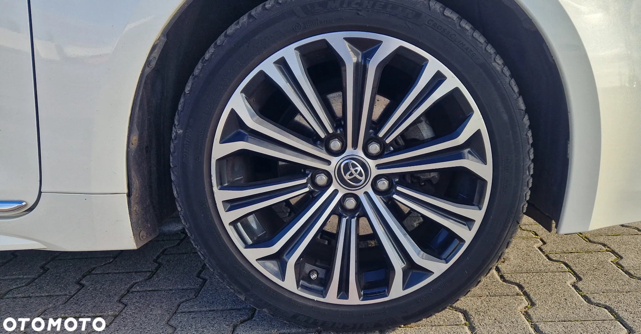 Toyota Corolla - 37