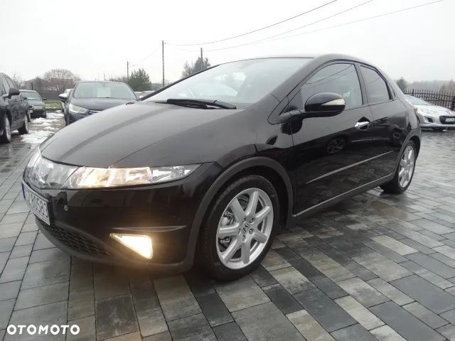 Honda Civic 1.8i-VTEC i-SHIFT Executive