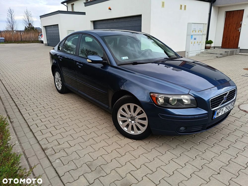Volvo S40 2.0D DPF Momentum - 1