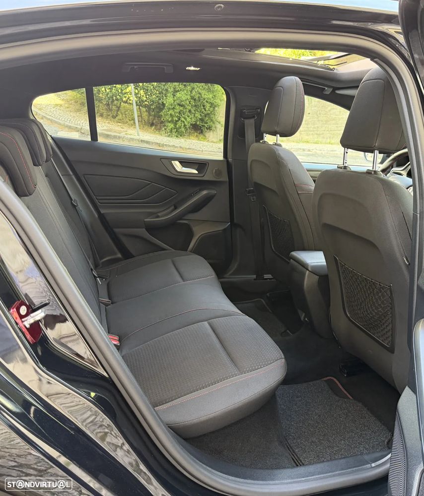 Ford Focus 1.5 TDCi ECOBlue ST-Line X - 21