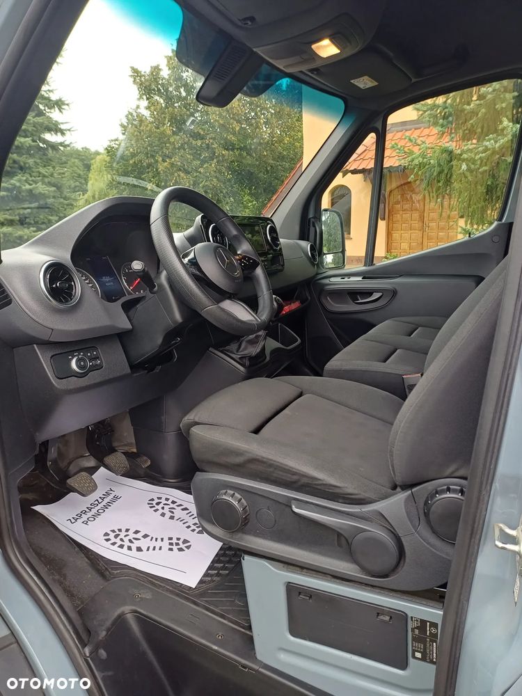 Mercedes-Benz SPRINTER - 14