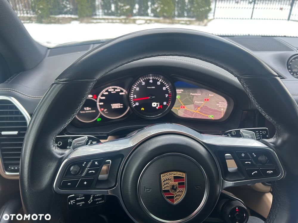 Porsche Cayenne S - 36