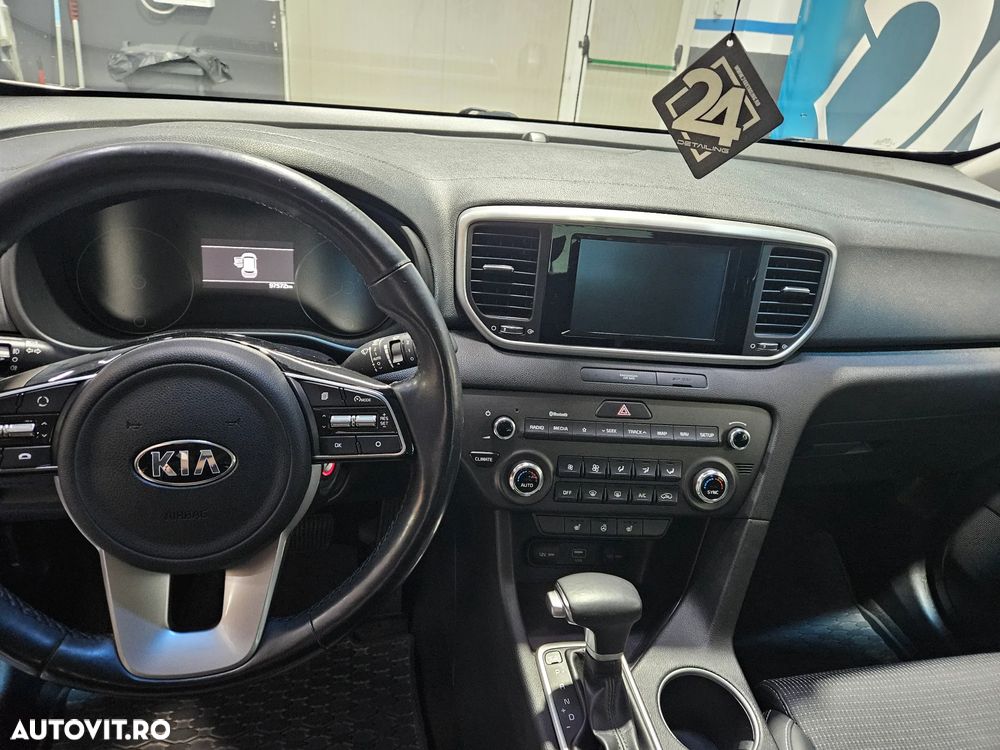 Kia Sportage 1.6 T-GDI 7DCT 4x4 Style - 8