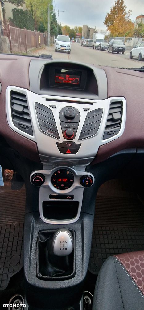 Ford Fiesta 1.25 Silver X (Ambiente) EU6 - 18