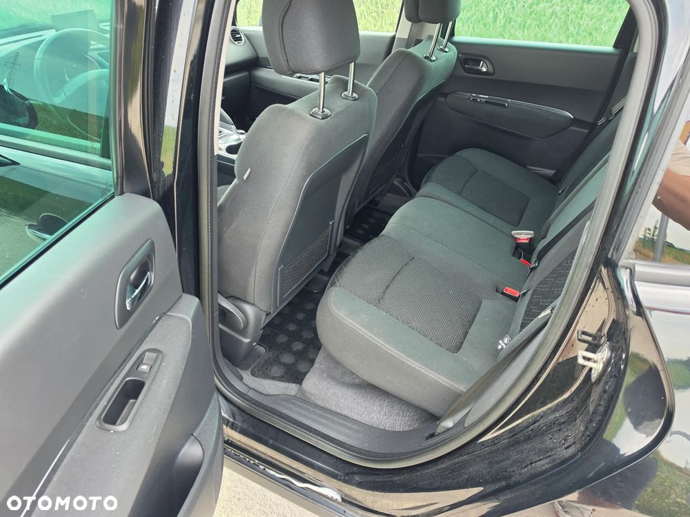 Peugeot 3008 2.0 HDi Allure - 13