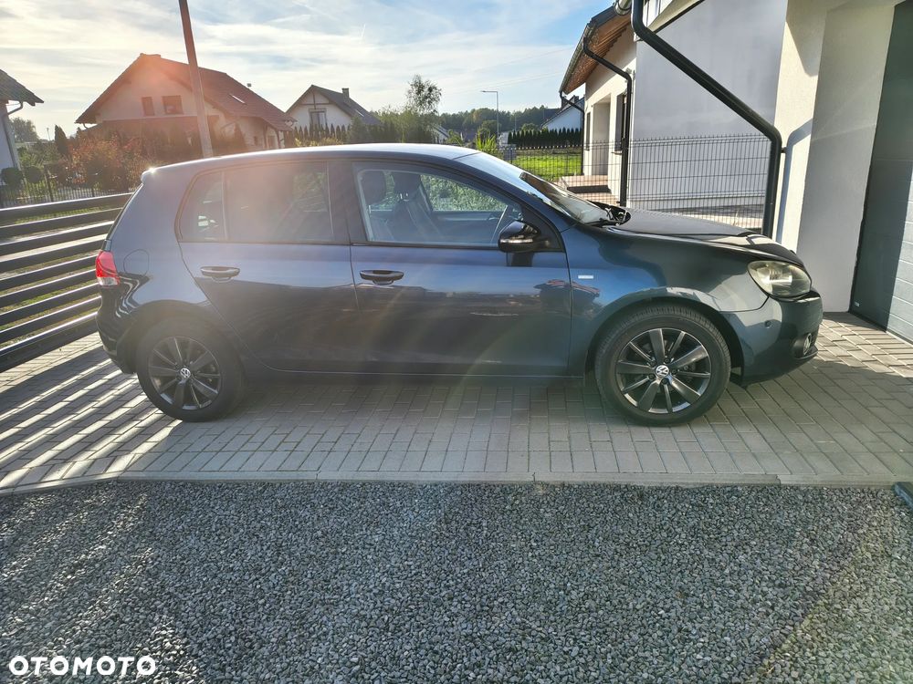 Volkswagen Golf 2012 photo 2