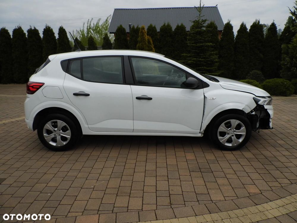 Dacia Sandero - 4
