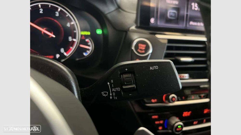 BMW x4 20 d xDrive Pack M - 38