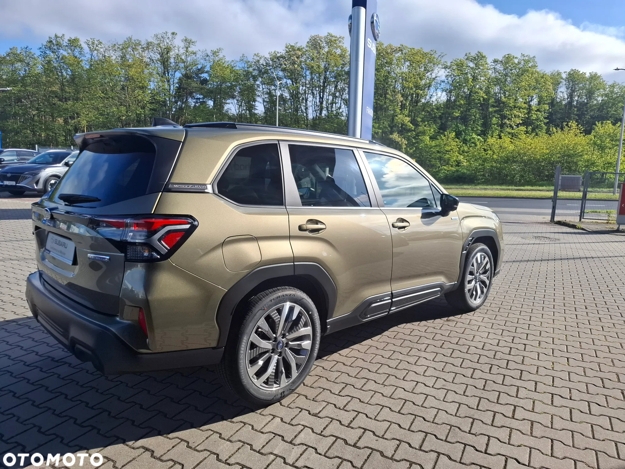 Subaru Forester 2.0i-L Platinum (EyeSight) Lineartronic - 3