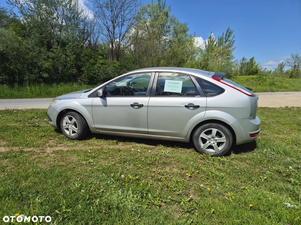Ford Focus 1.6 Trend - 5