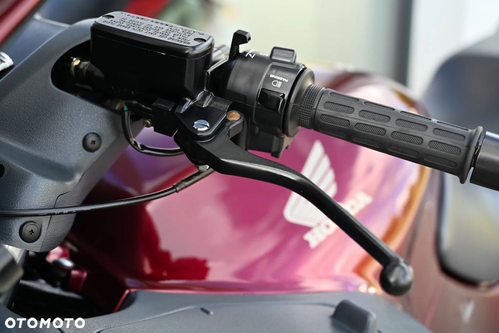 Honda ST - 22