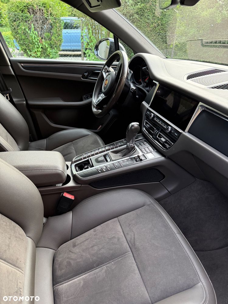 Porsche Macan Standard - 8