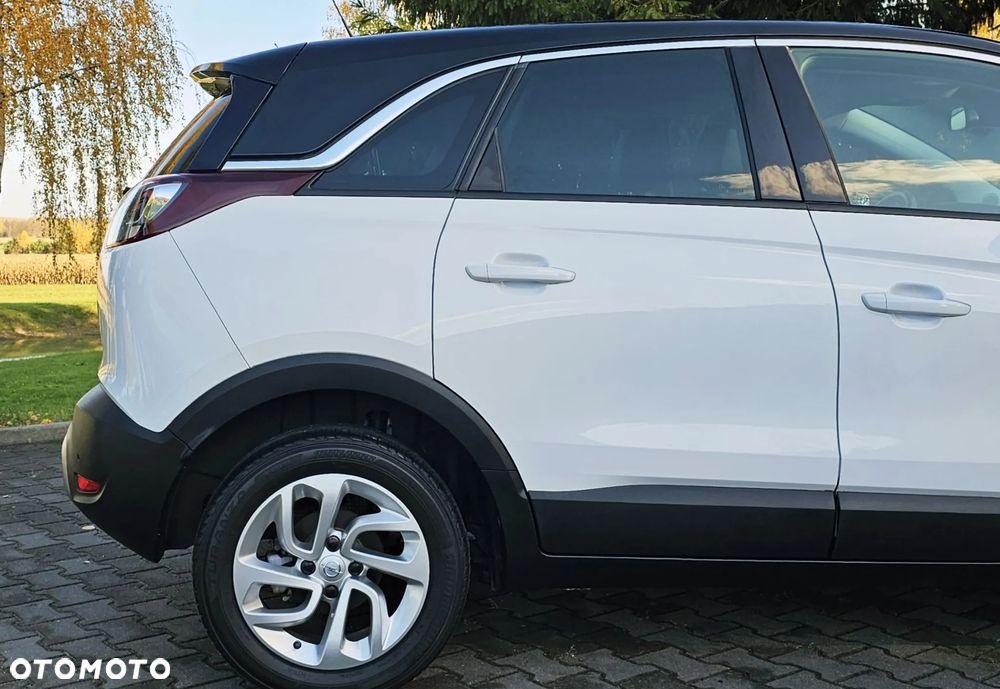 Opel Crossland X 1.2 T Design Line S&S - 15