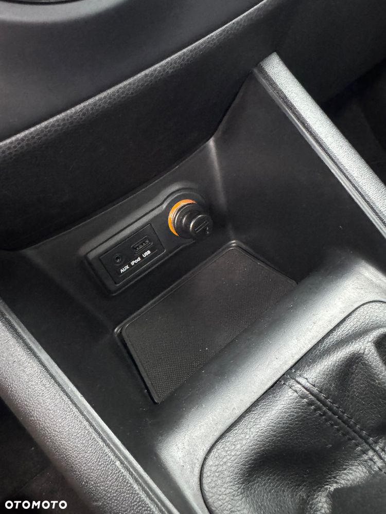 Kia Venga - 12